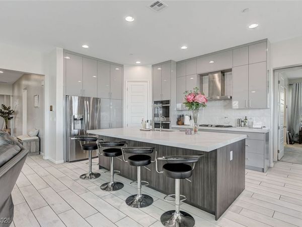 7544 Hadnot Street , Las Vegas, NV 89166