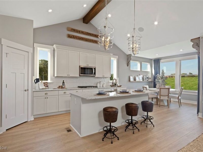 821 Colesbourne Circle, Uniontown, OH 44685 Photo 10