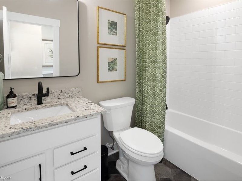 821 Colesbourne Circle, Uniontown, OH 44685 Photo 15
