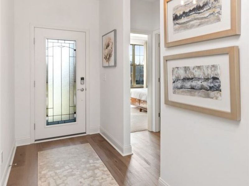 821 Colesbourne Circle, Uniontown, OH 44685 Photo 2