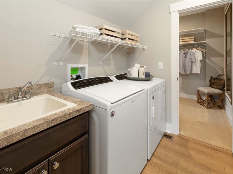 821 Colesbourne Circle, Uniontown, OH 44685 Photo 25