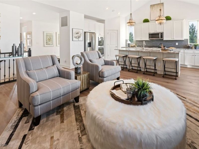 821 Colesbourne Circle, Uniontown, OH 44685 Photo 4