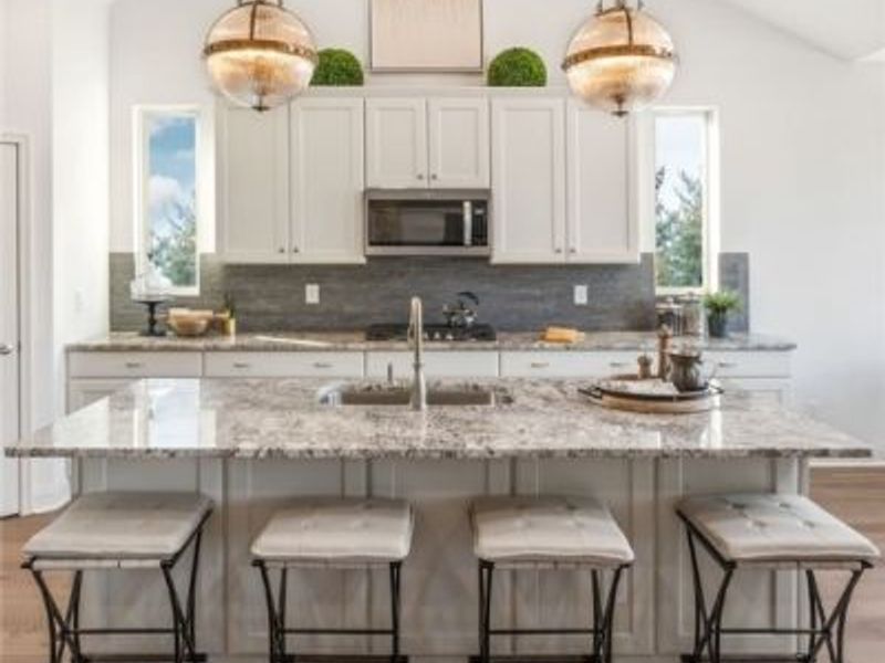 821 Colesbourne Circle, Uniontown, OH 44685 Photo 6