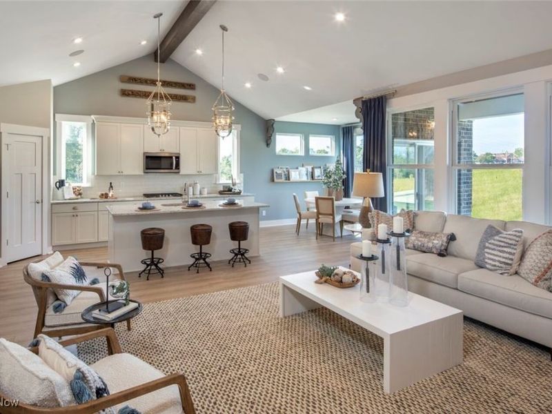 821 Colesbourne Circle, Uniontown, OH 44685 Photo 7