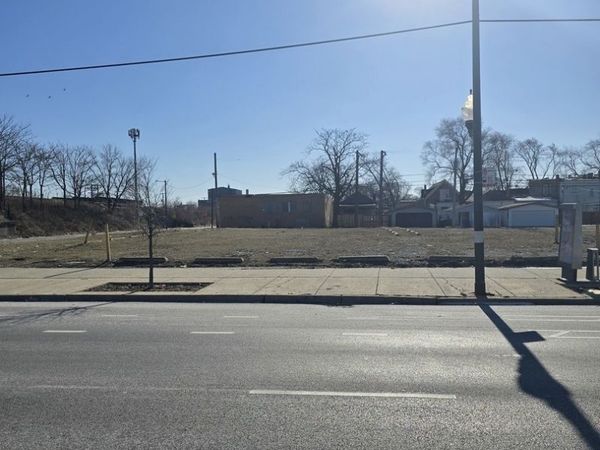 4607 W Madison Street, Chicago, IL 60644