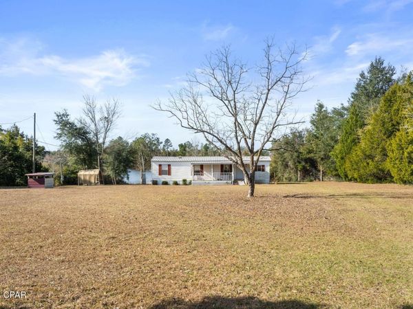 519 Mcpherson Drive, Alford, FL 32420