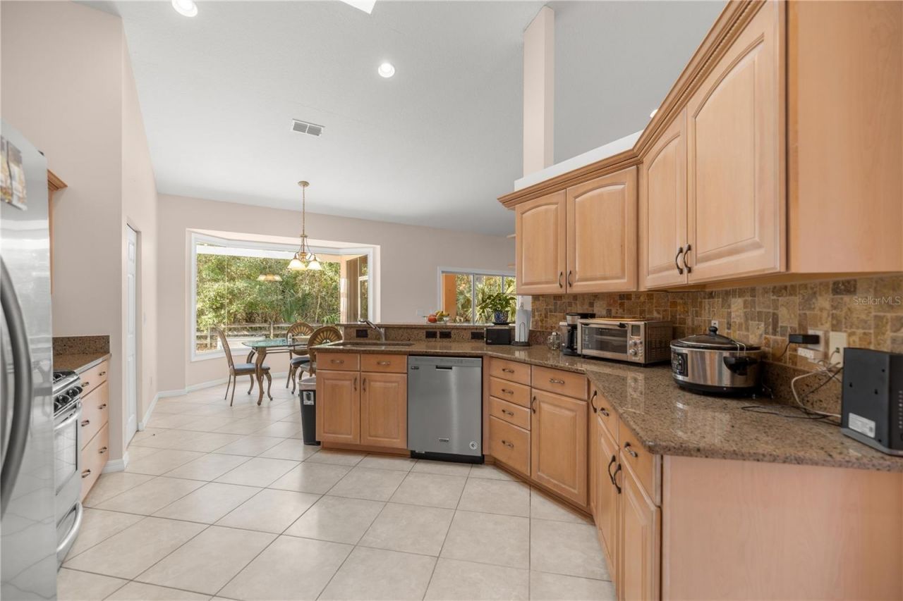 19040 NW 88th Avenue Road, Reddick, FL 32686 Photo