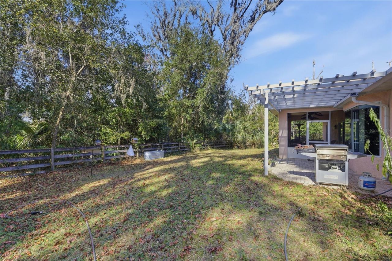 19040 NW 88th Avenue Road, Reddick, FL 32686 Photo