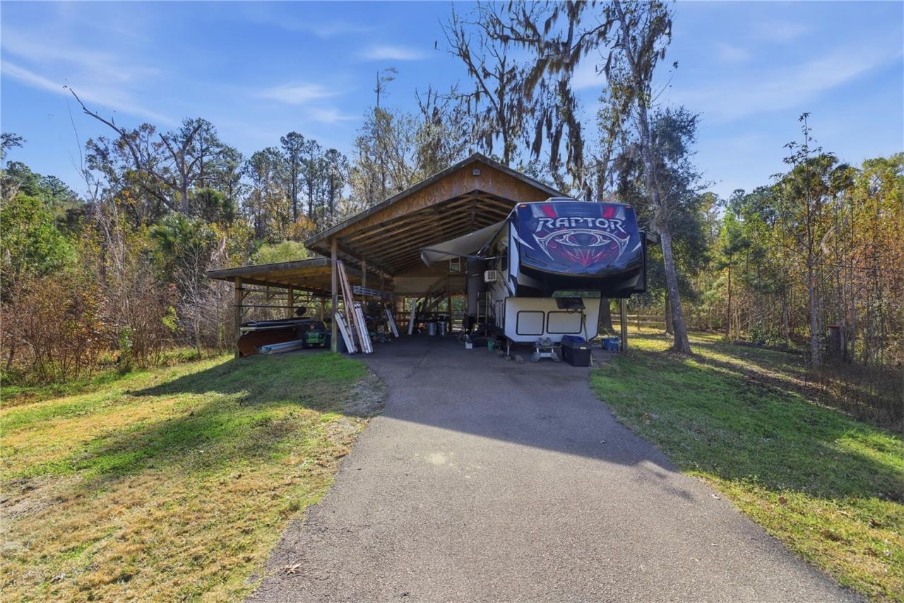 19040 NW 88th Avenue Road, Reddick, FL 32686 Photo