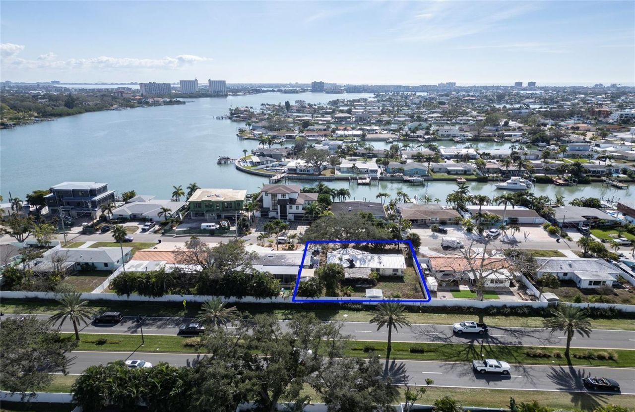 7833 Causeway Boulevard S, Saint Petersburg, FL 33707 Photo