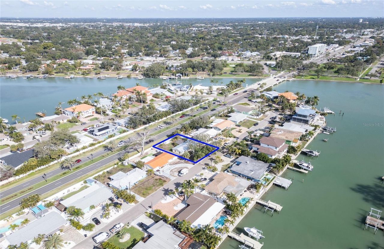 7833 Causeway Boulevard S, Saint Petersburg, FL 33707 Photo