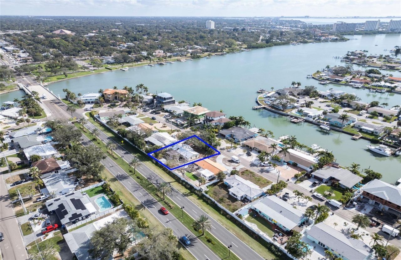 7833 Causeway Boulevard S, Saint Petersburg, FL 33707 Photo