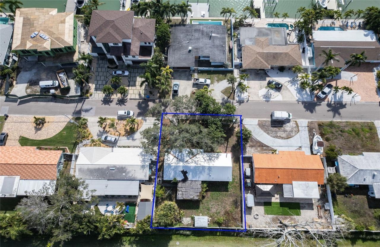 7833 Causeway Boulevard S, Saint Petersburg, FL 33707 Photo