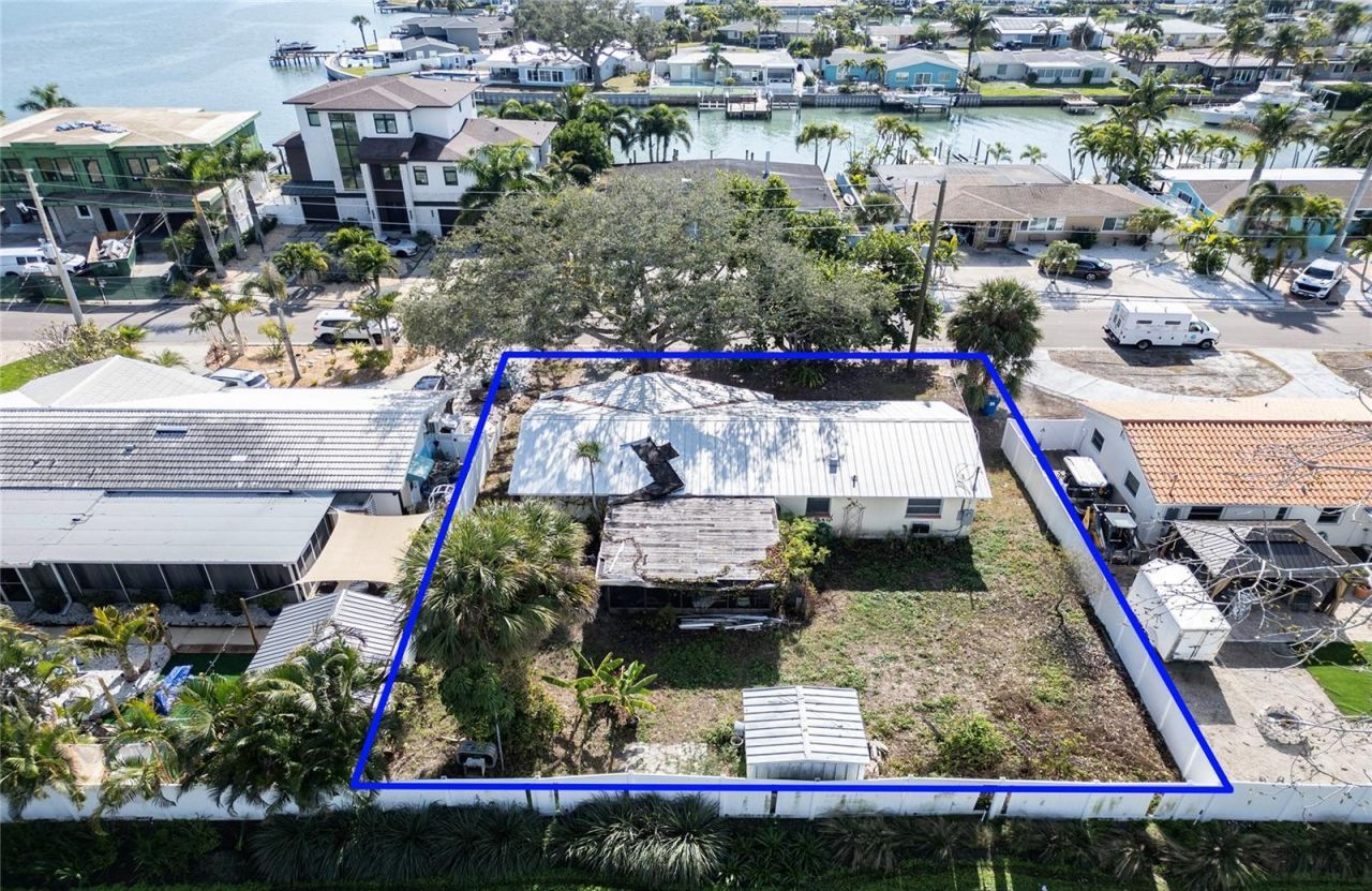 7833 Causeway Boulevard S, Saint Petersburg, FL 33707 Photo