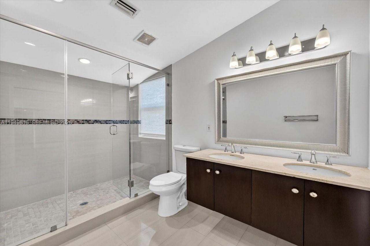 6735 SW 51st St, Miami, FL 33155 Photo