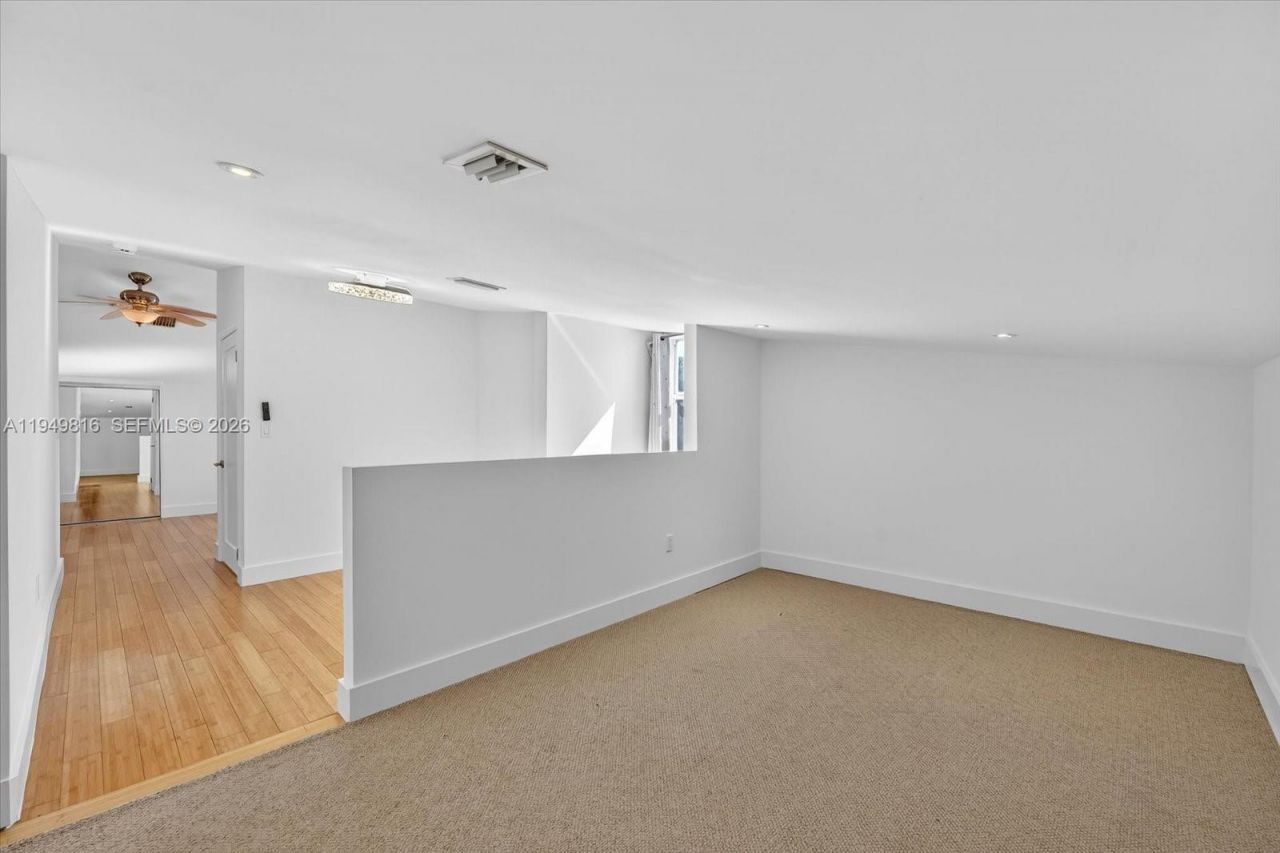 6735 SW 51st St, Miami, FL 33155 Photo