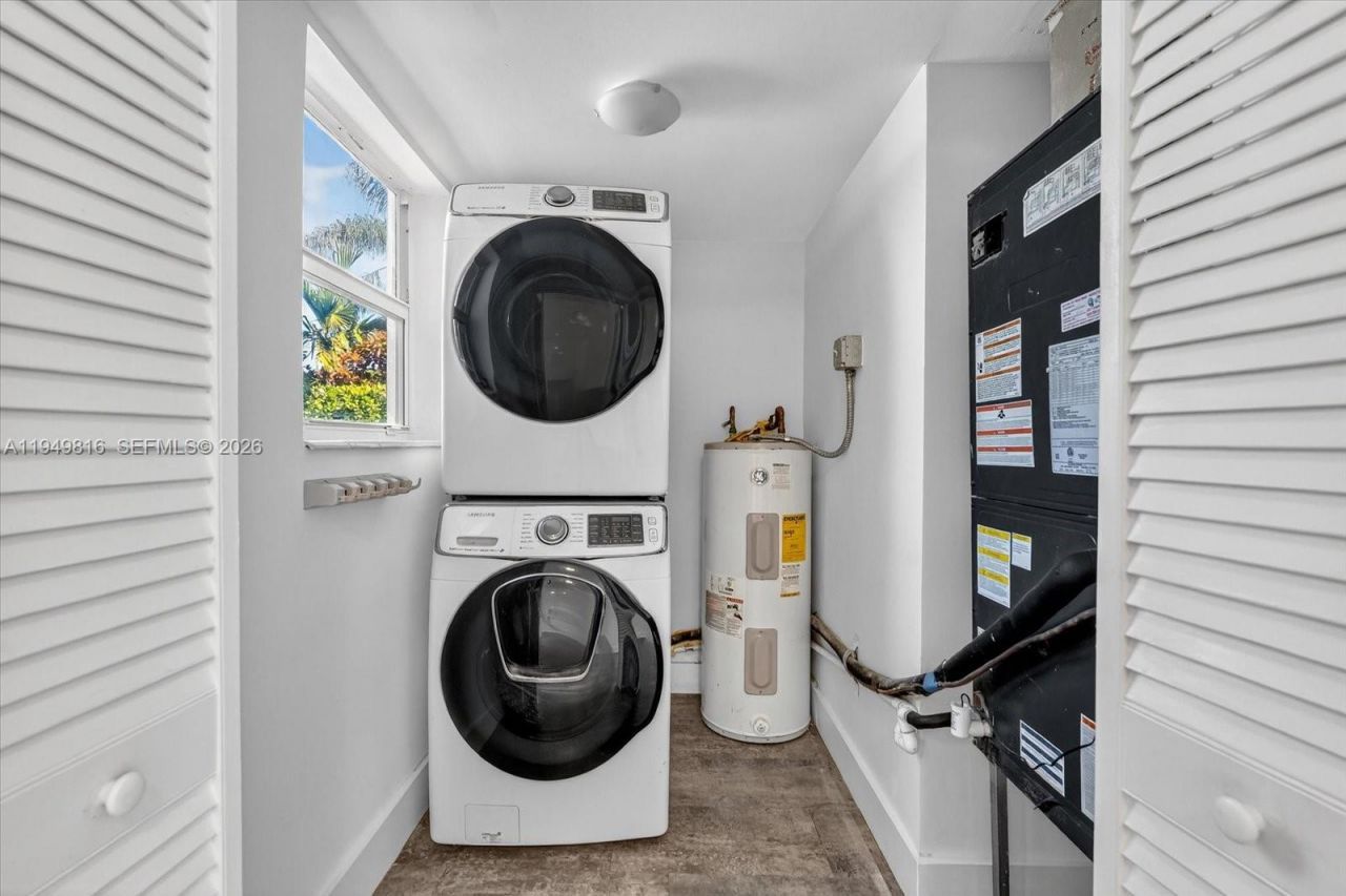 6735 SW 51st St, Miami, FL 33155 Photo