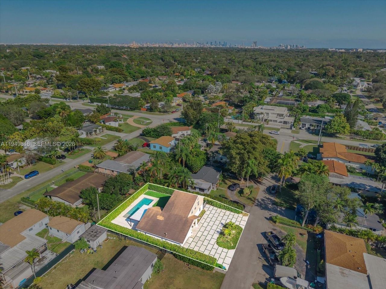 6735 SW 51st St, Miami, FL 33155 Photo