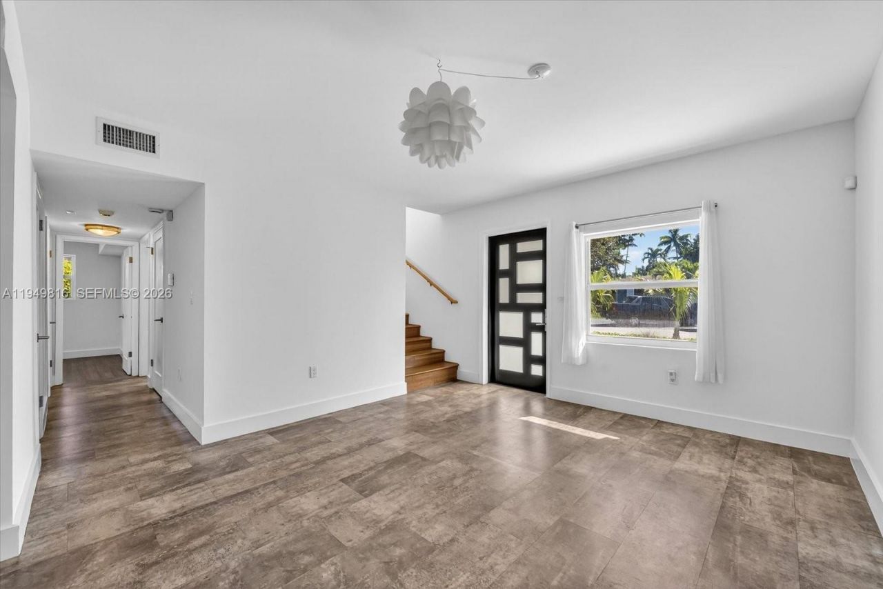 6735 SW 51st St, Miami, FL 33155 Photo