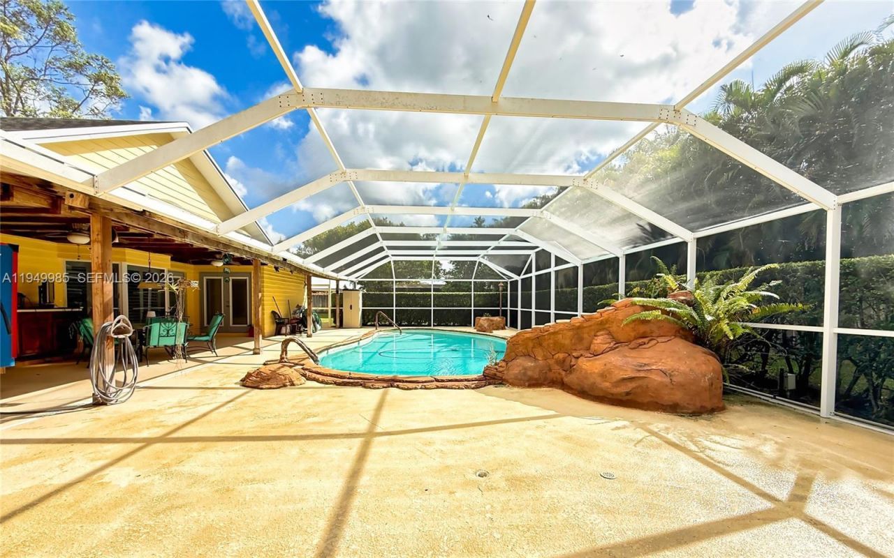 19280 SW 304th St, Homestead, FL 33030 Photo