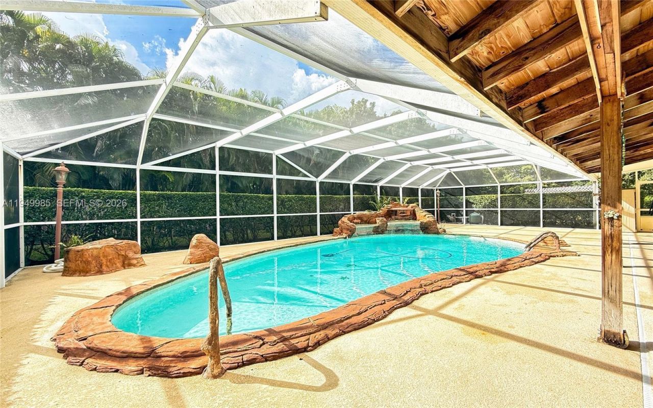 19280 SW 304th St, Homestead, FL 33030 Photo