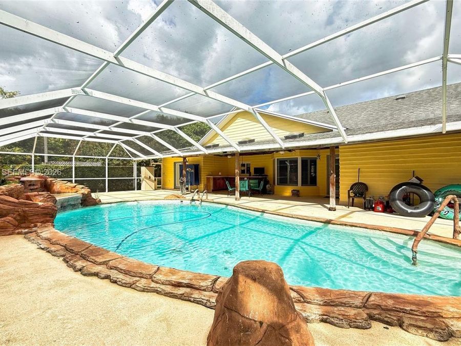 Property Image 46