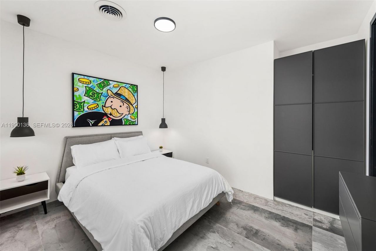 1000 NE 89th St, Miami, FL 33138 Photo