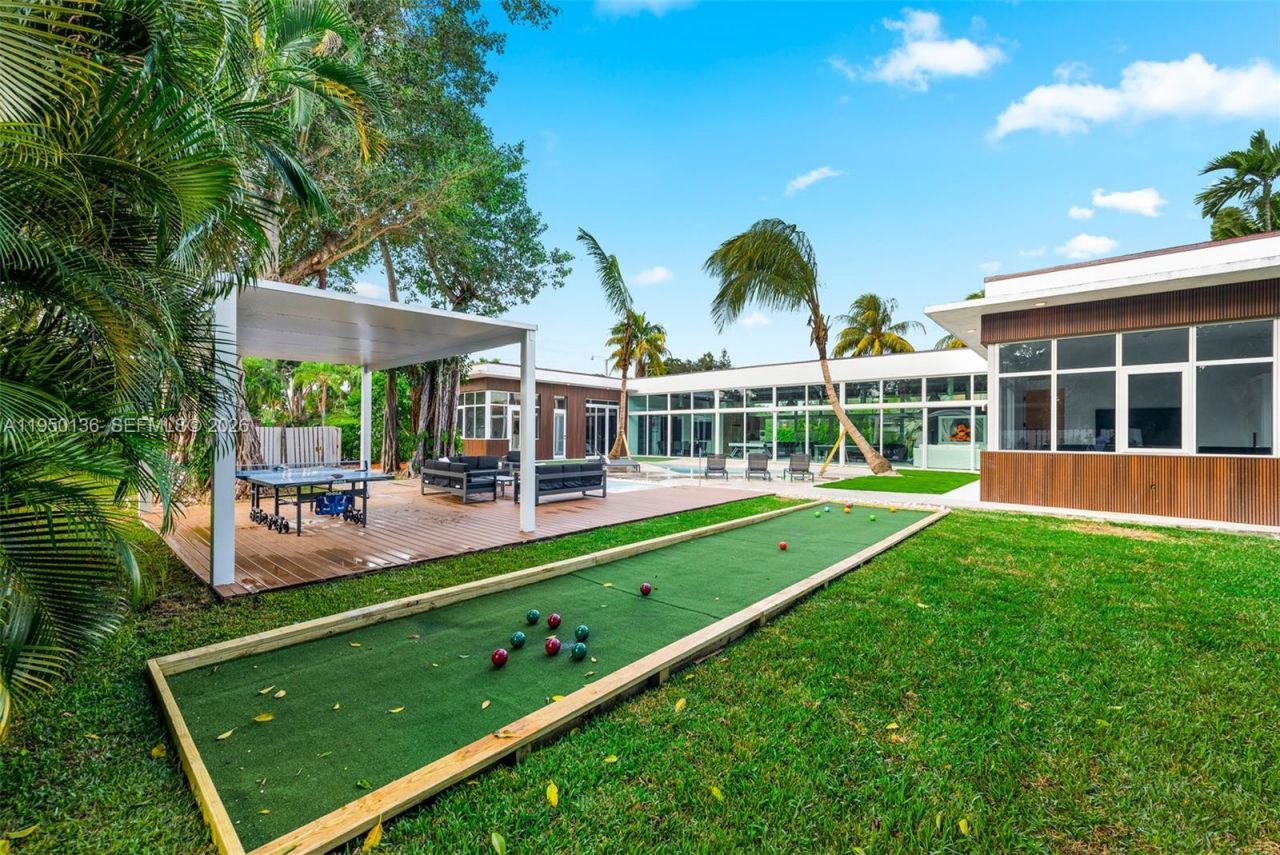 1000 NE 89th St, Miami, FL 33138 Photo