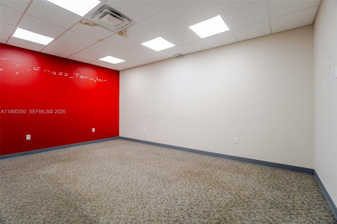 1001 NW 72nd St , Miami, FL 33150 Photo