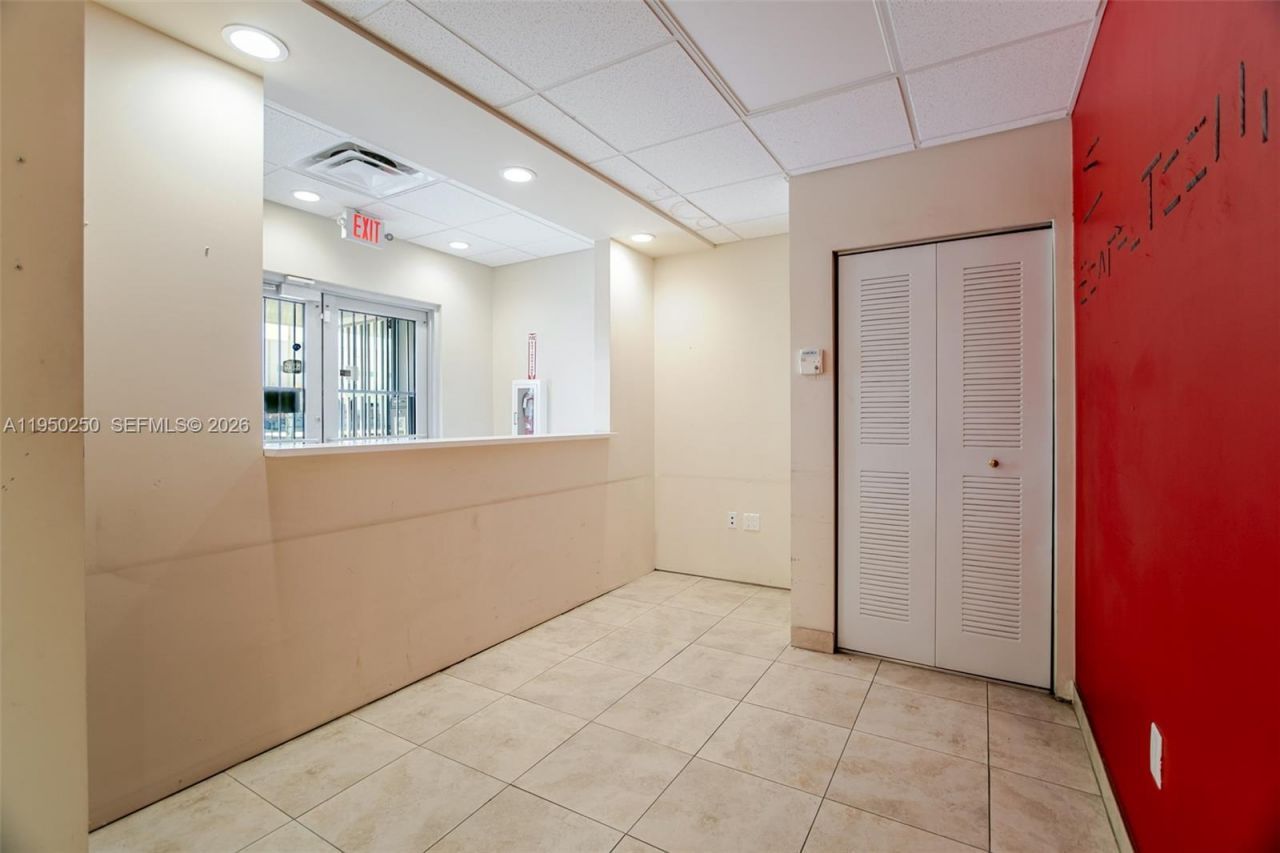 1001 NW 72nd St , Miami, FL 33150 Photo