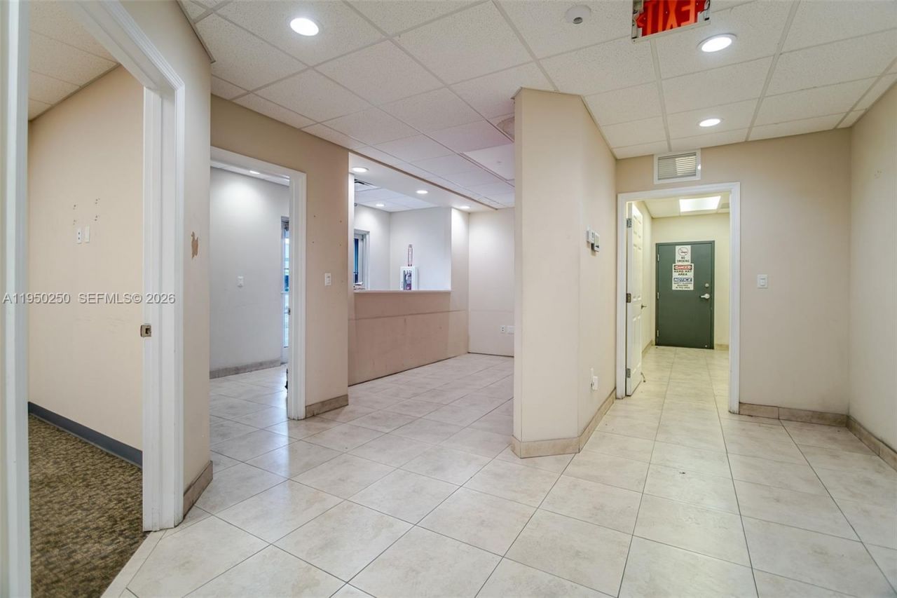 1001 NW 72nd St , Miami, FL 33150 Photo