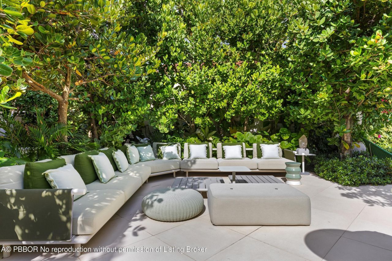 680 S Ocean Boulevard, Palm Beach, FL 33480 Photo