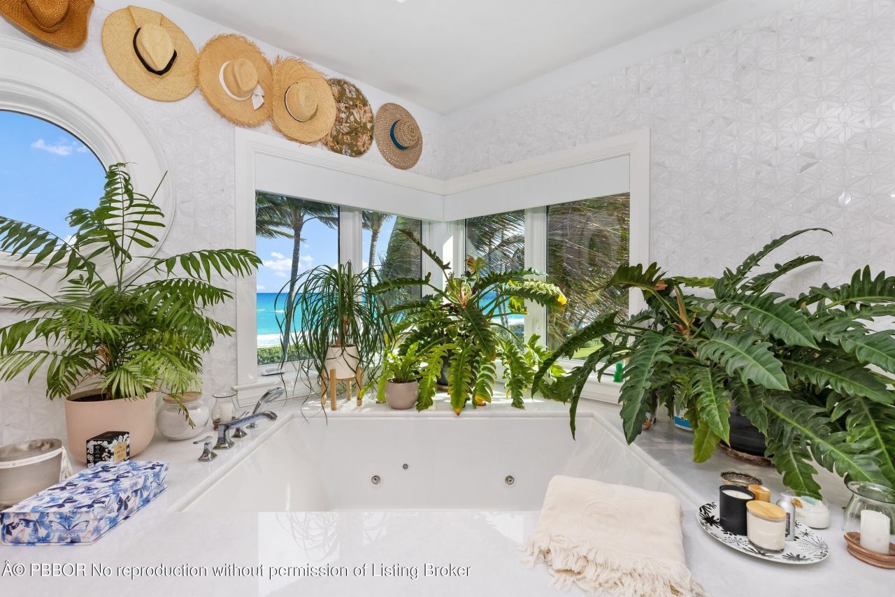 680 S Ocean Boulevard, Palm Beach, FL 33480 Photo