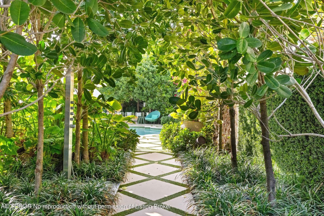 680 S Ocean Boulevard, Palm Beach, FL 33480 Photo