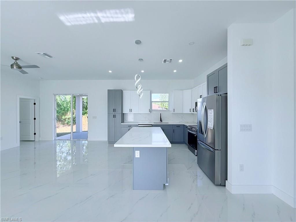 4006 2nd St Sw, Lehigh Acres, FL 33976 Photo