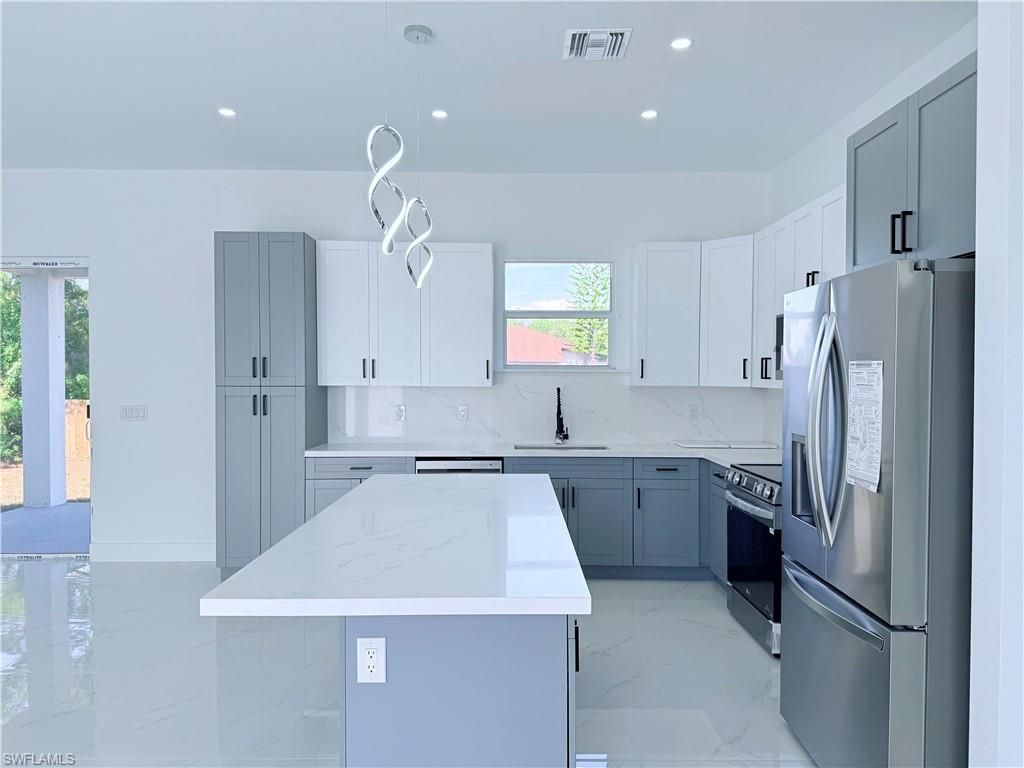 4006 2nd St Sw, Lehigh Acres, FL 33976 Photo