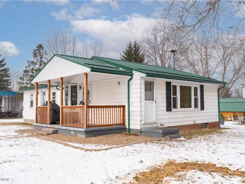 11335 Meadowbrook Avenue, Alliance, OH 44601 Photo 1