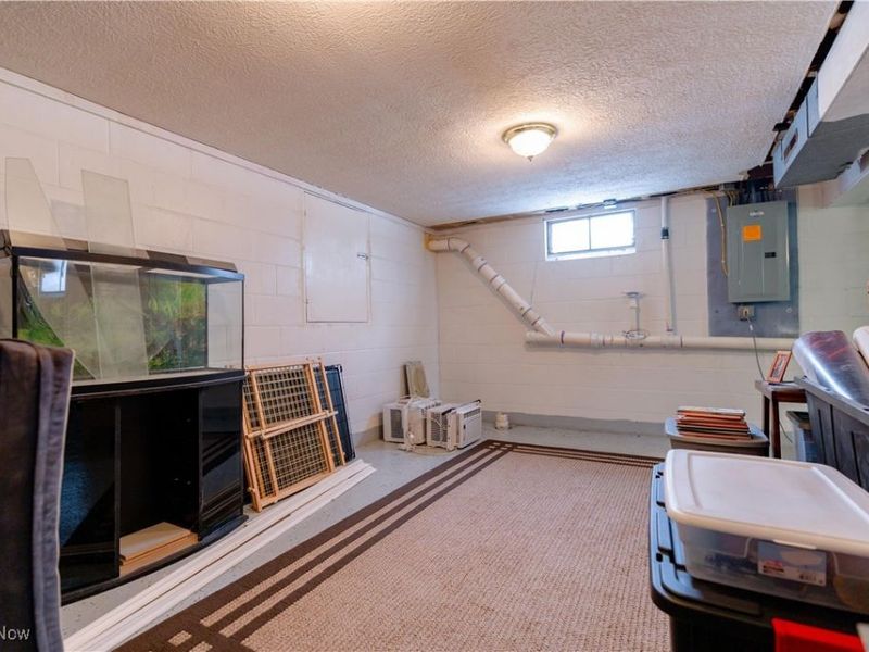 11335 Meadowbrook Avenue, Alliance, OH 44601 Photo 23