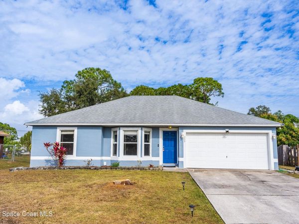 753 Starland Street SE, Palm Bay, FL 32909