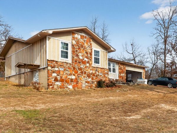 901 Lynwood Avenue, Horseshoe Bend, AR 72512