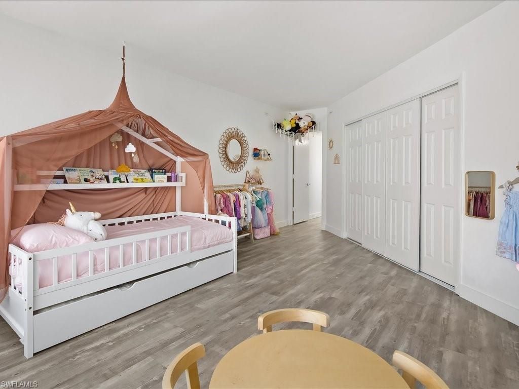 975 Palm View Dr, Unit A302, Naples, FL 34110 Photo