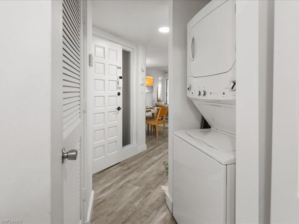 975 Palm View Dr, Unit A302, Naples, FL 34110 Photo
