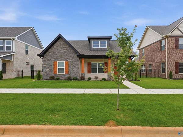 17407 Brooklawn Street, Athens, AL 35611