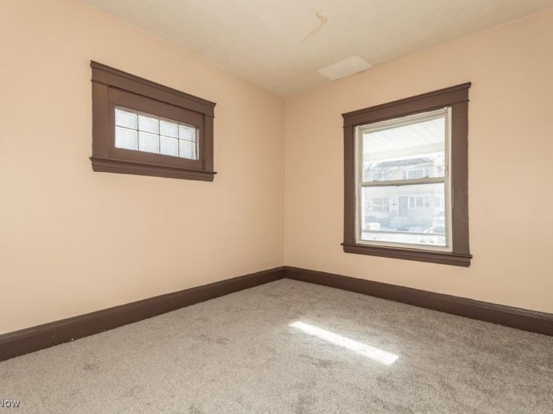 813 Wayside Road, Cleveland, OH 44110 Photo 16