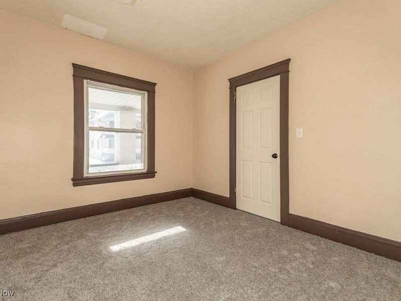 813 Wayside Road, Cleveland, OH 44110 Photo 18