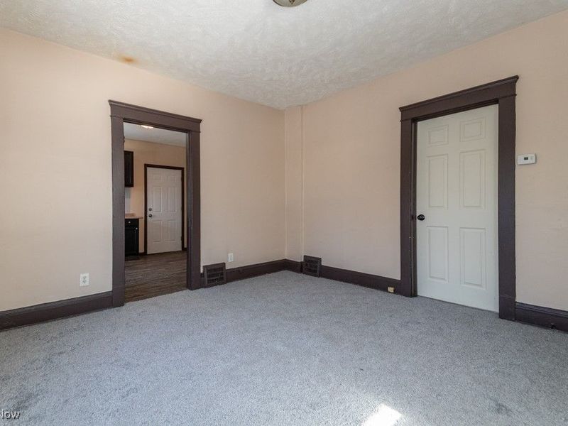 813 Wayside Road, Cleveland, OH 44110 Photo 5