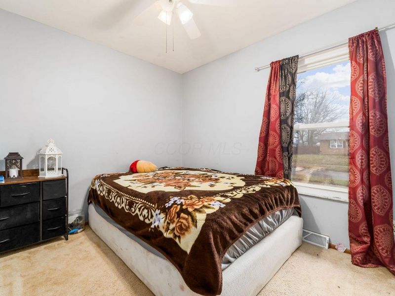 893 Hunt Valley Drive, Reynoldsburg, OH 43068 Photo 11