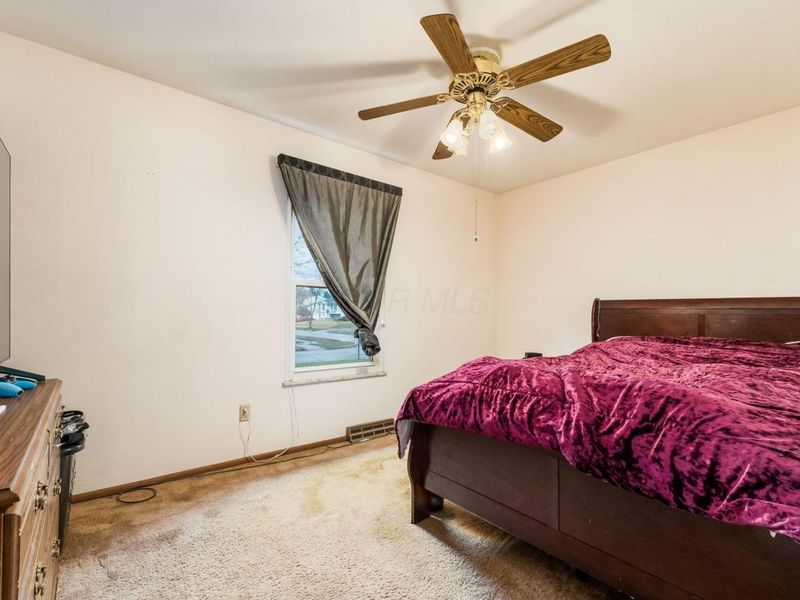 893 Hunt Valley Drive, Reynoldsburg, OH 43068 Photo 12