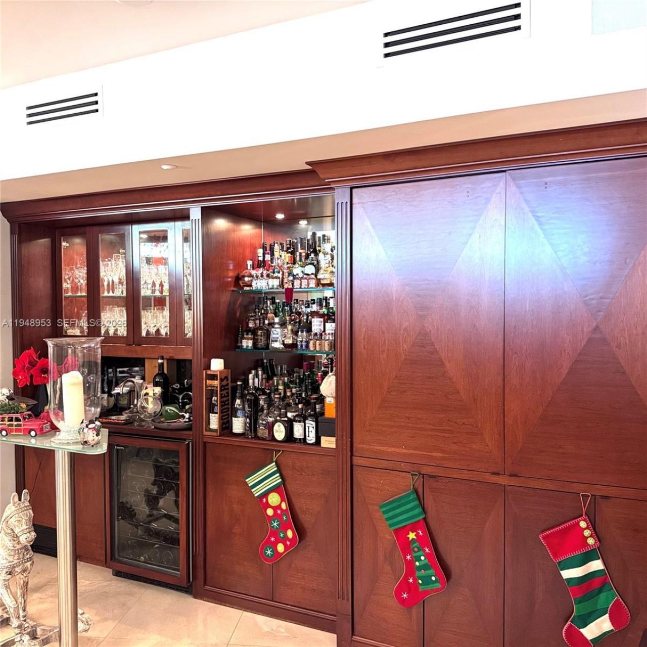 1000 S Pointe Dr , Unit 308, Miami Beach, FL 33139 Photo