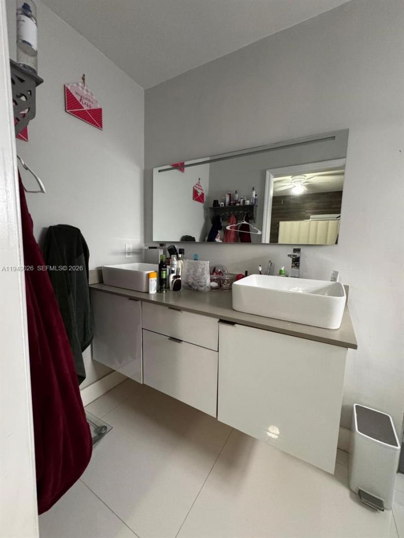 3551 Palm Ave, Unit 3551, Hialeah, FL 33012 Photo